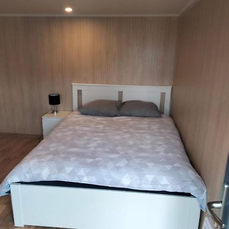 Duplex Atypique En Bois Entre Ville Et Verdures La Chapelle-Saint-Mesmin Exterior foto